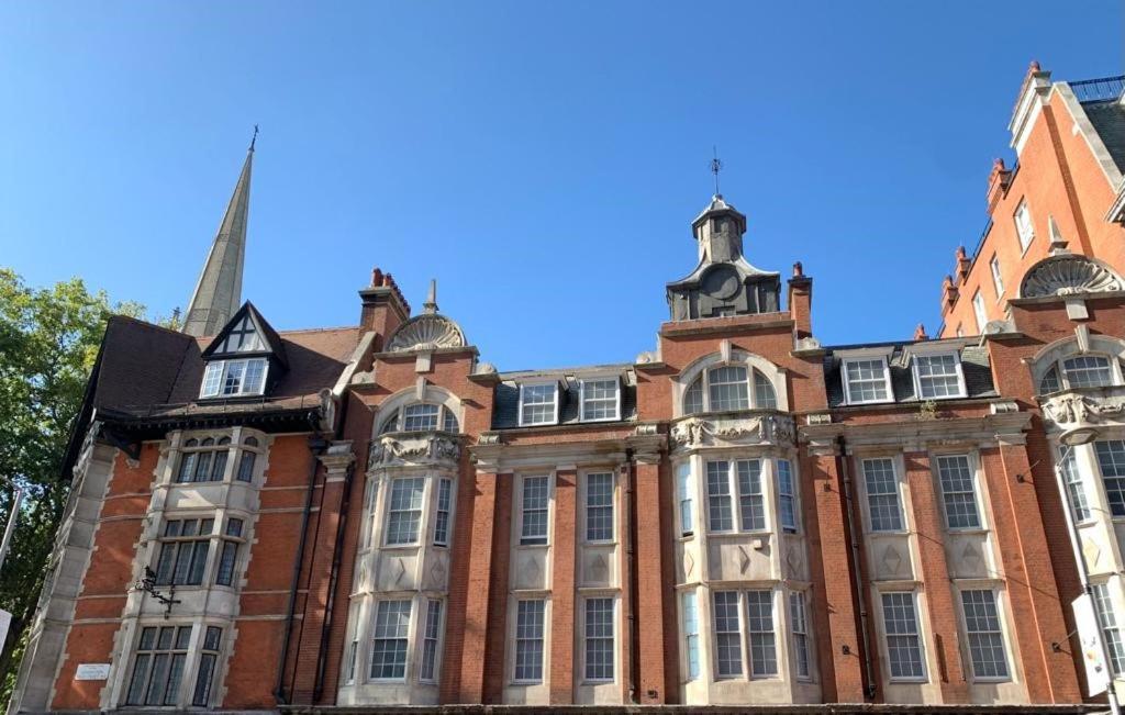 The Apartments Kensington High Street London Eksteriør bilde