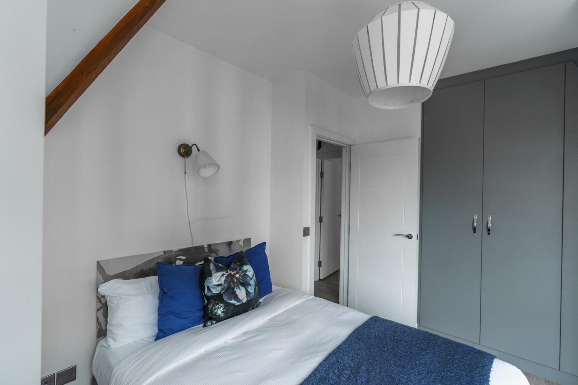The Apartments Kensington High Street London Eksteriør bilde